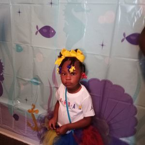 Meet your Posher, Sha